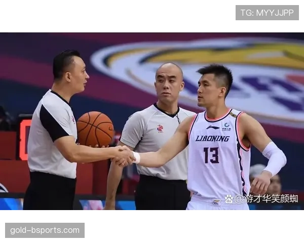 半场哨响后发生的犯规是否还应判罚？